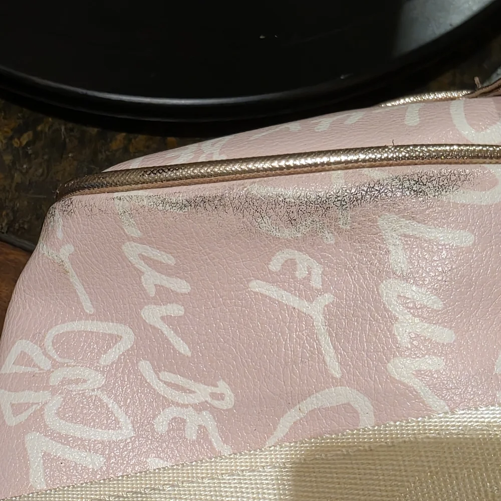 Luv Betsey By Betsey Johnson Weekender Travel Bag. - Picture 10 of 11